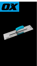 Load image into Gallery viewer, OX Tools P530118 Pro UltraFlex Finishing Trowel 455mm x 110mm / 18"
